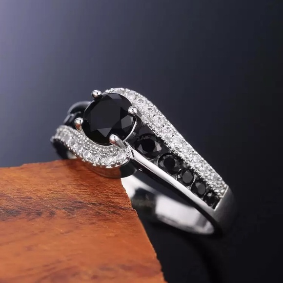 SIZE 10 STERLING SILVER PLATED RING - Picture 2 of 4